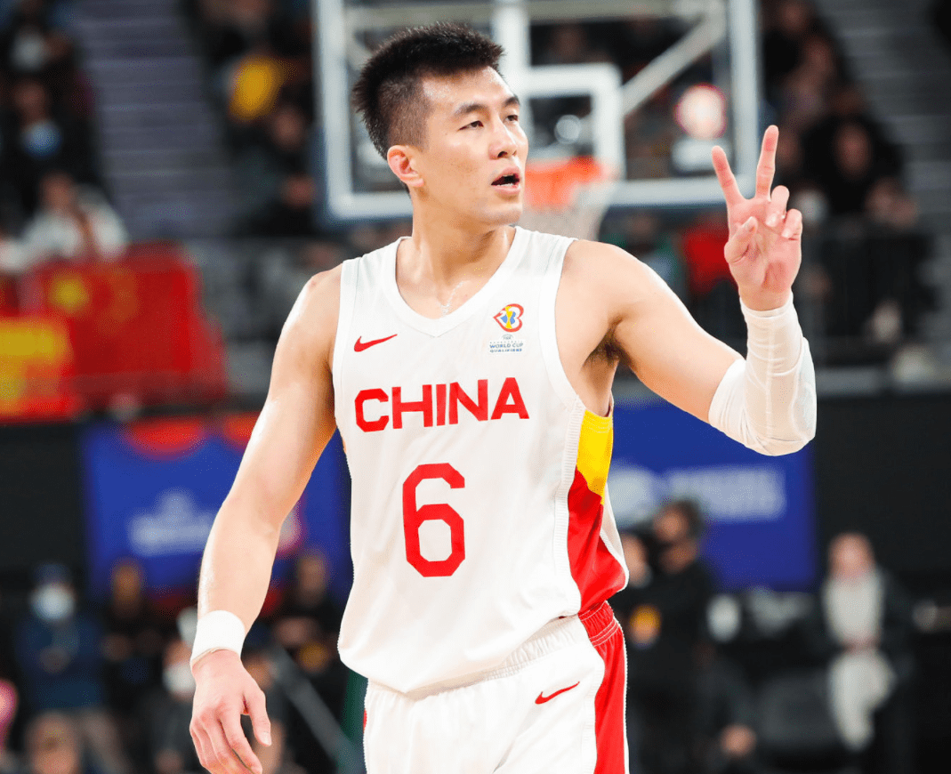 冲刺阶段深圳男篮调整名单以备NBA季后赛，伤情更新环节打磨，赛场秩序良好，训练强度明显提升的简单介绍